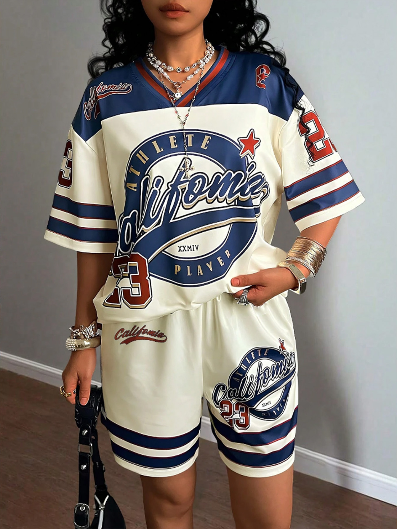 Letter-printed Casual Comfortable Short-sleeve V-neck Shorts Two-piece Set