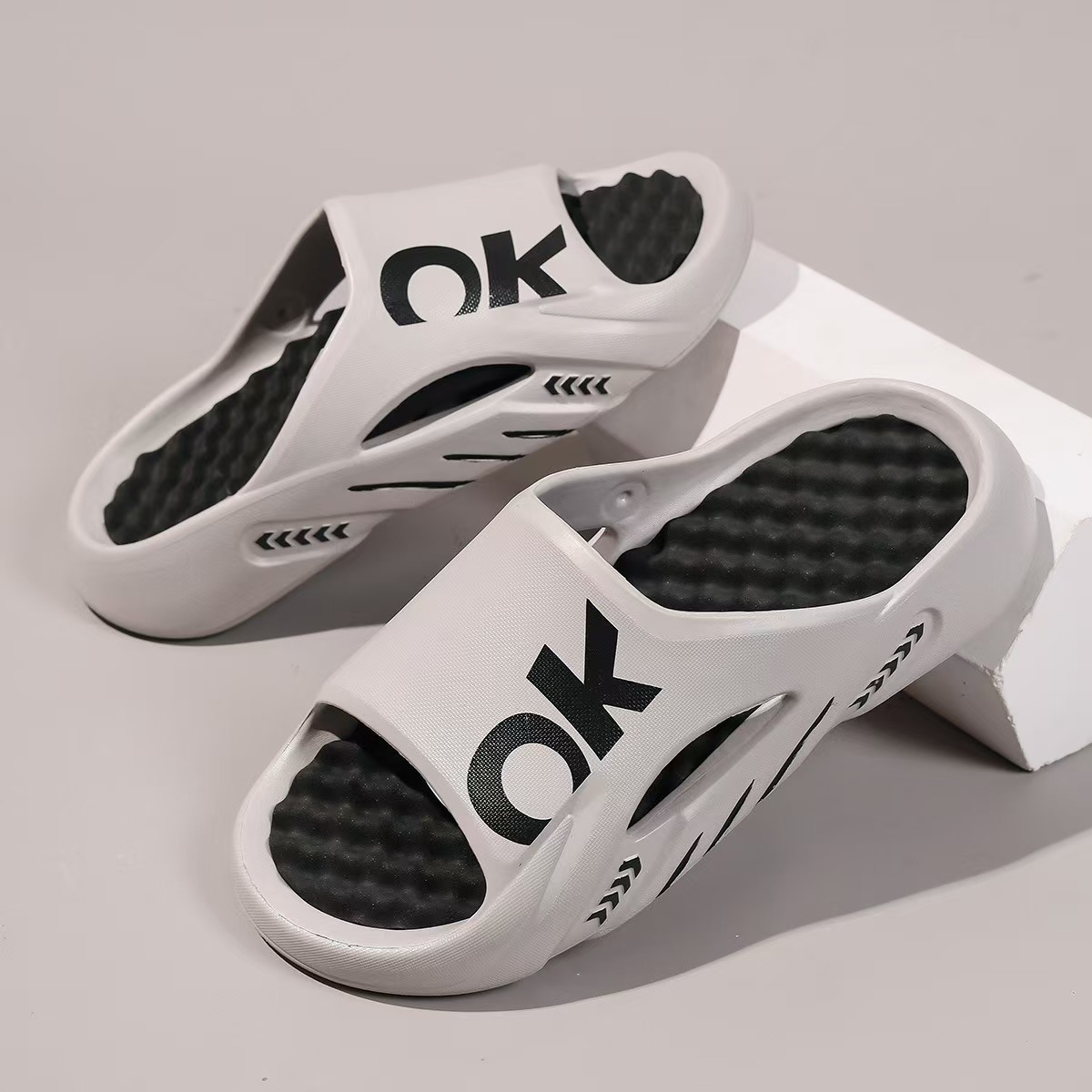Men's Summer Outdoor Massage Platform Beach Sandals