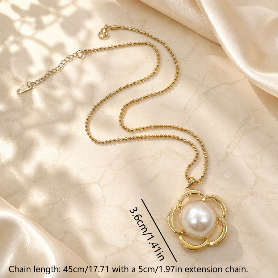 Gold Plated Stainless Steel Flower Pearl Pendant Necklace for Women, Hollow Floral Faux Pearl Beaded Chain Necklace, Elegant Wedding Party Statement Jewelry Gift