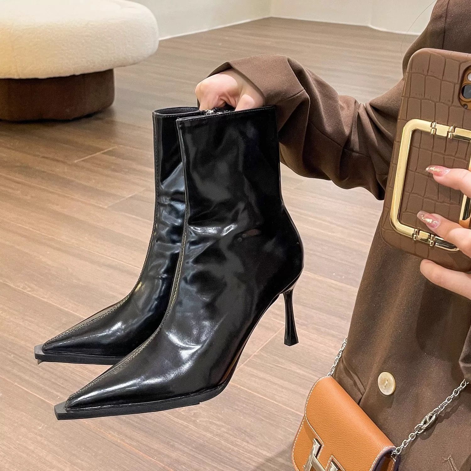 Soft-leather Casual Pointed-toe Low-heeled Ankle Boots