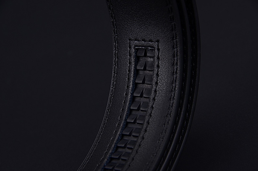 Male pin buckle belt
