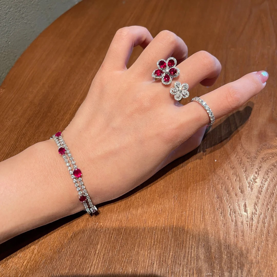 Colorful Bright Crimson Gemstone Flower Grape Purple Zircon Shining Diamond Flower Ring