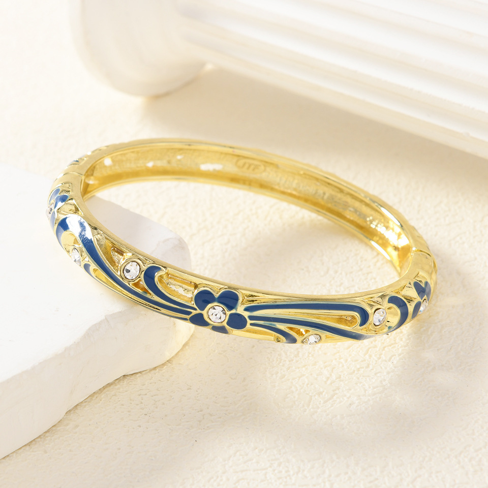 Best-selling Fashionable Geometric Bracelet With A Touch Of Light Luxury And Premium Elegance