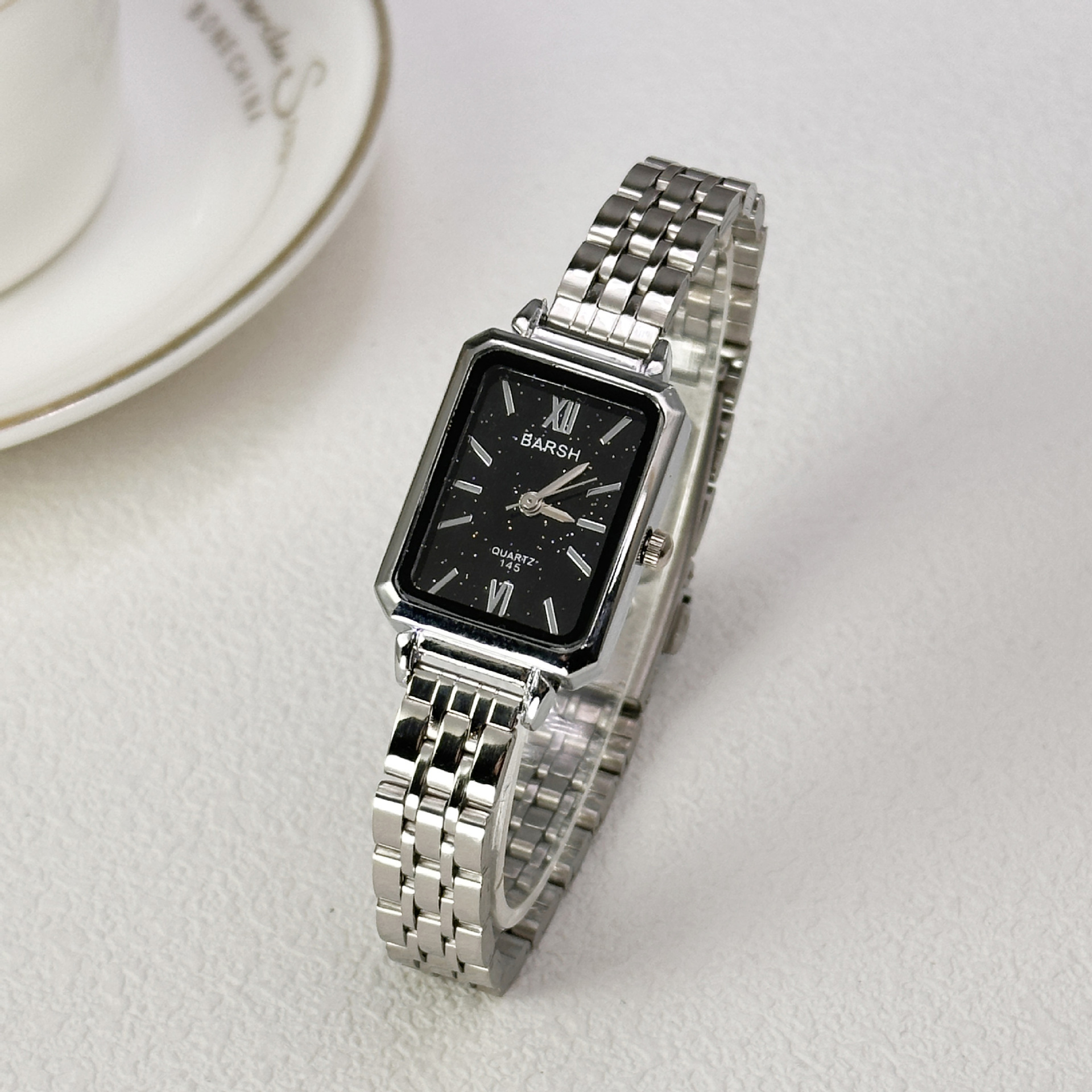 Simple Rectangular Quartz Watch For Women