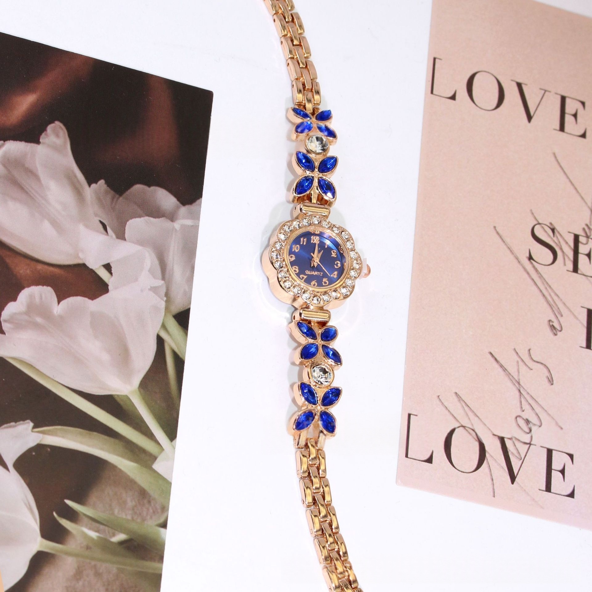 Fashion Color-Diamond Round Bracelet Watch