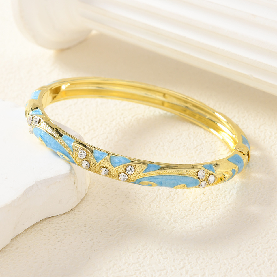 Best-selling Fashionable Geometric Bracelet With A Touch Of Light Luxury And Premium Elegance