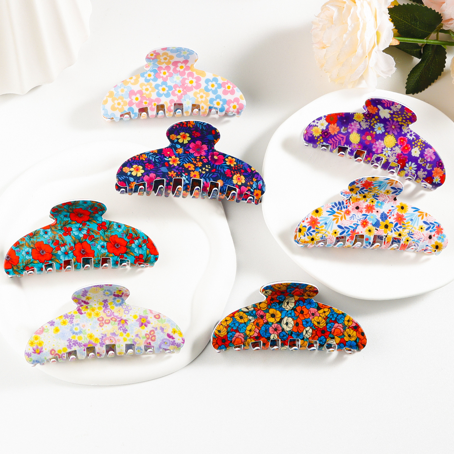 Goleshi Accessories Spring Floral Print Hair Clip Romantic Sweet Small Chrysanthemum Bun Maker Shark Clip Hair Accessory